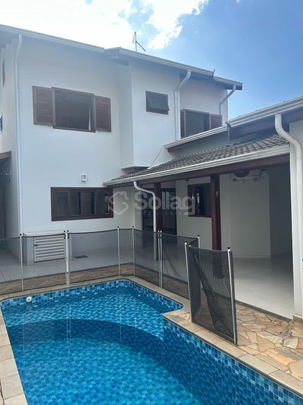 Casa em condomínio à venda no Pinheirinho: 