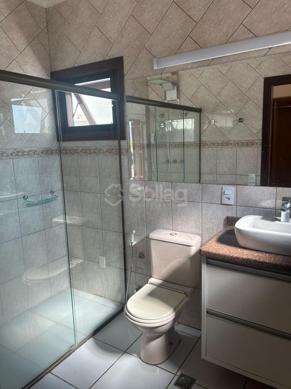 Casa em condomínio à venda no Pinheirinho: 