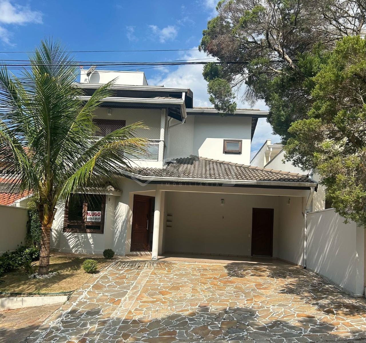 Casa em condomínio à venda no Pinheirinho: 