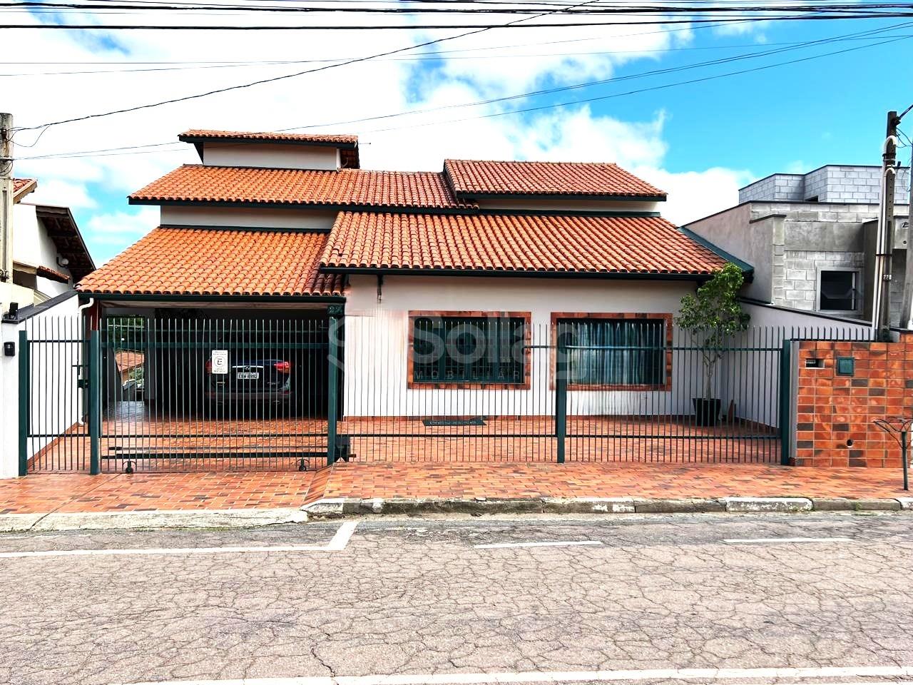 Casa à venda no Jardim Itália : 