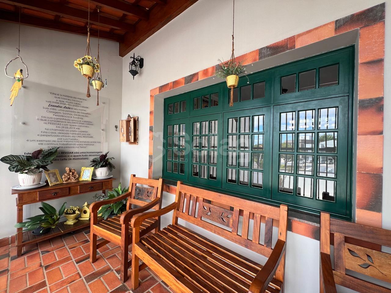 Casa à venda no Jardim Itália : 