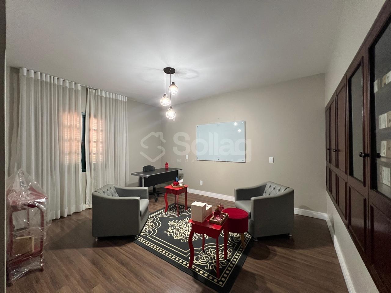 Casa à venda no Jardim Itália : 