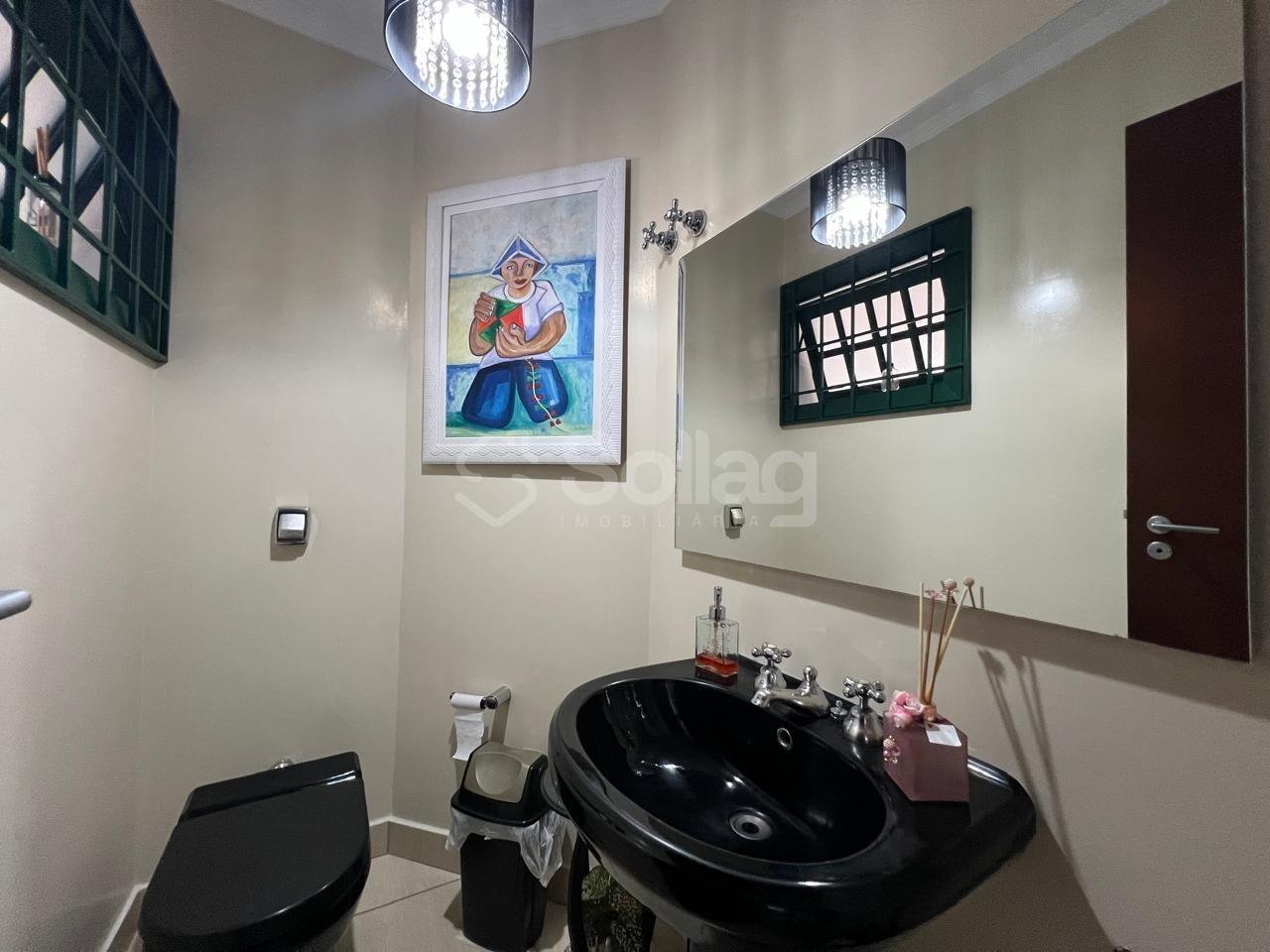 Casa à venda no Jardim Itália : 