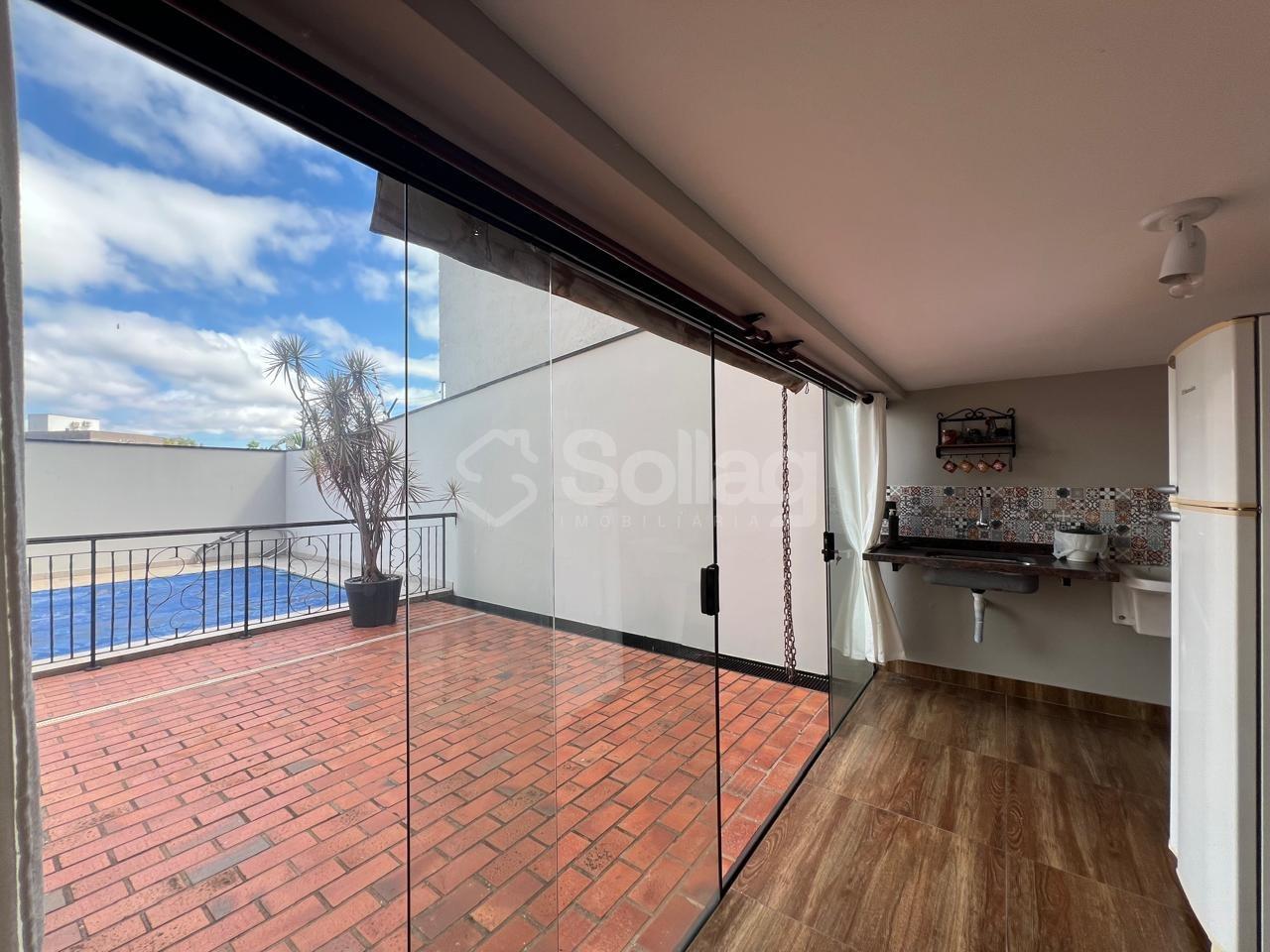 Casa à venda no Jardim Itália : 