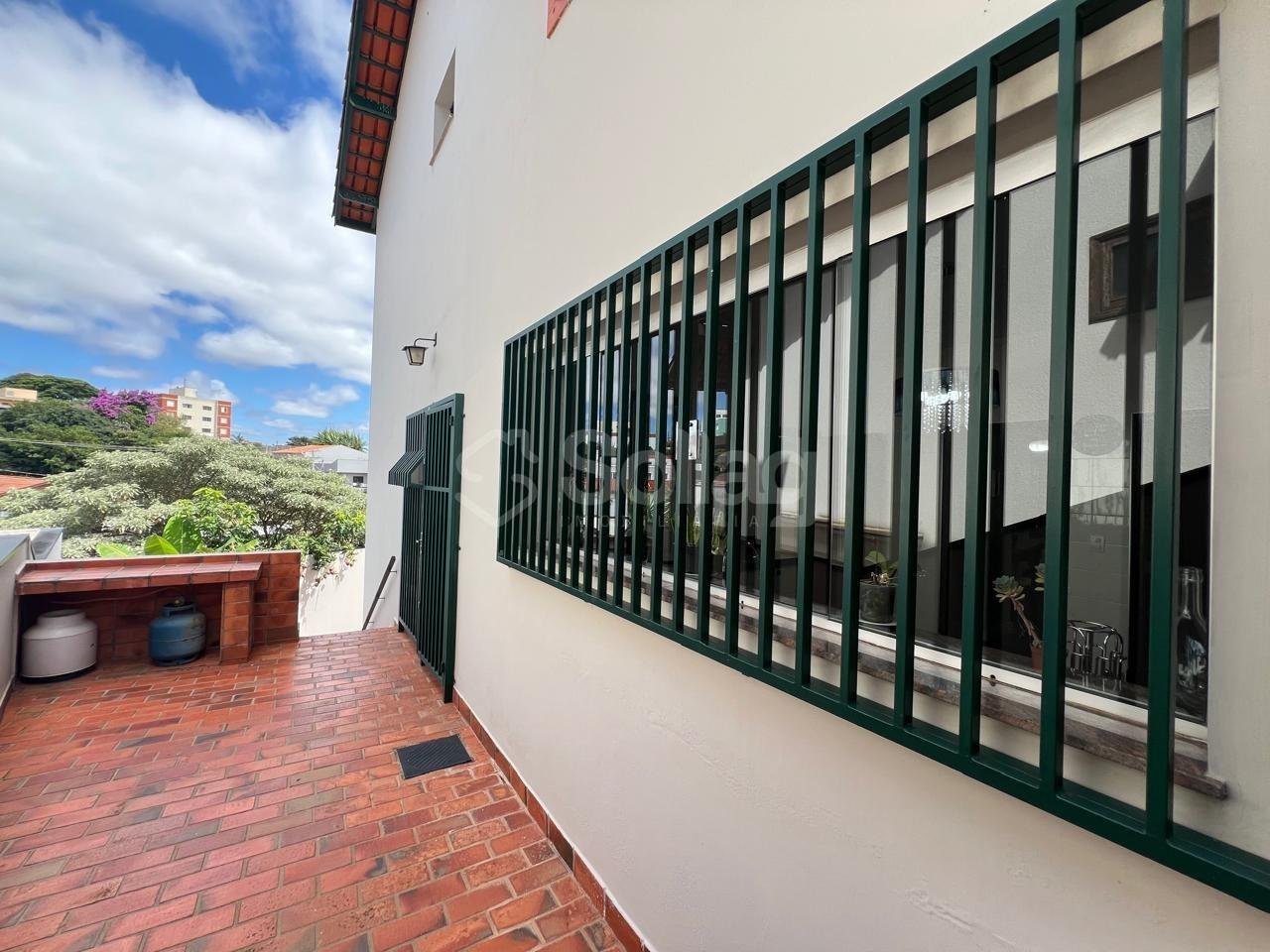 Casa à venda no Jardim Itália : 