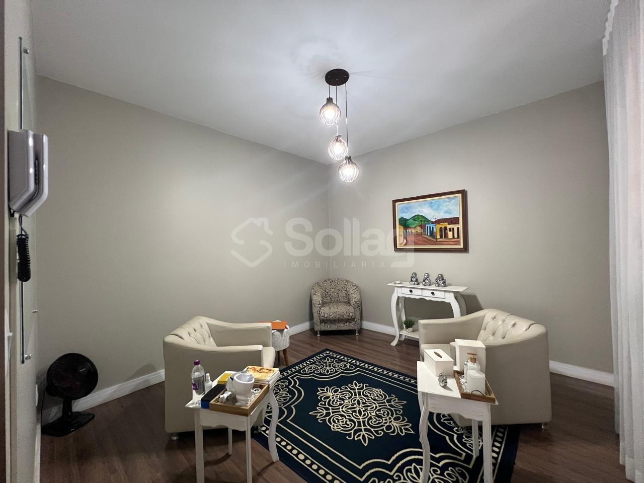 Casa à venda no Jardim Itália : 