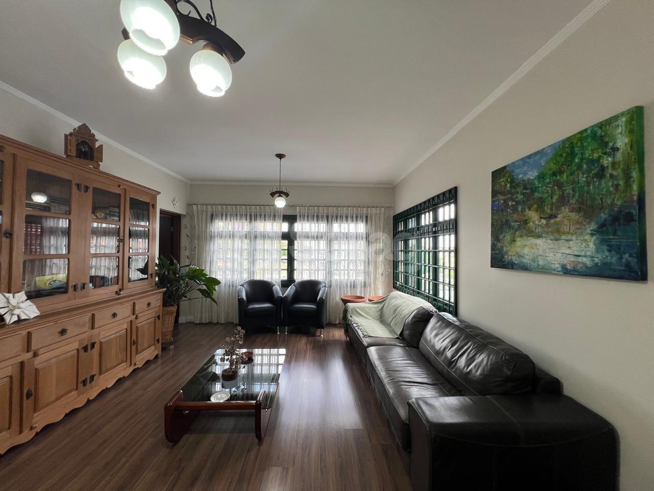 Casa à venda no Jardim Itália : 