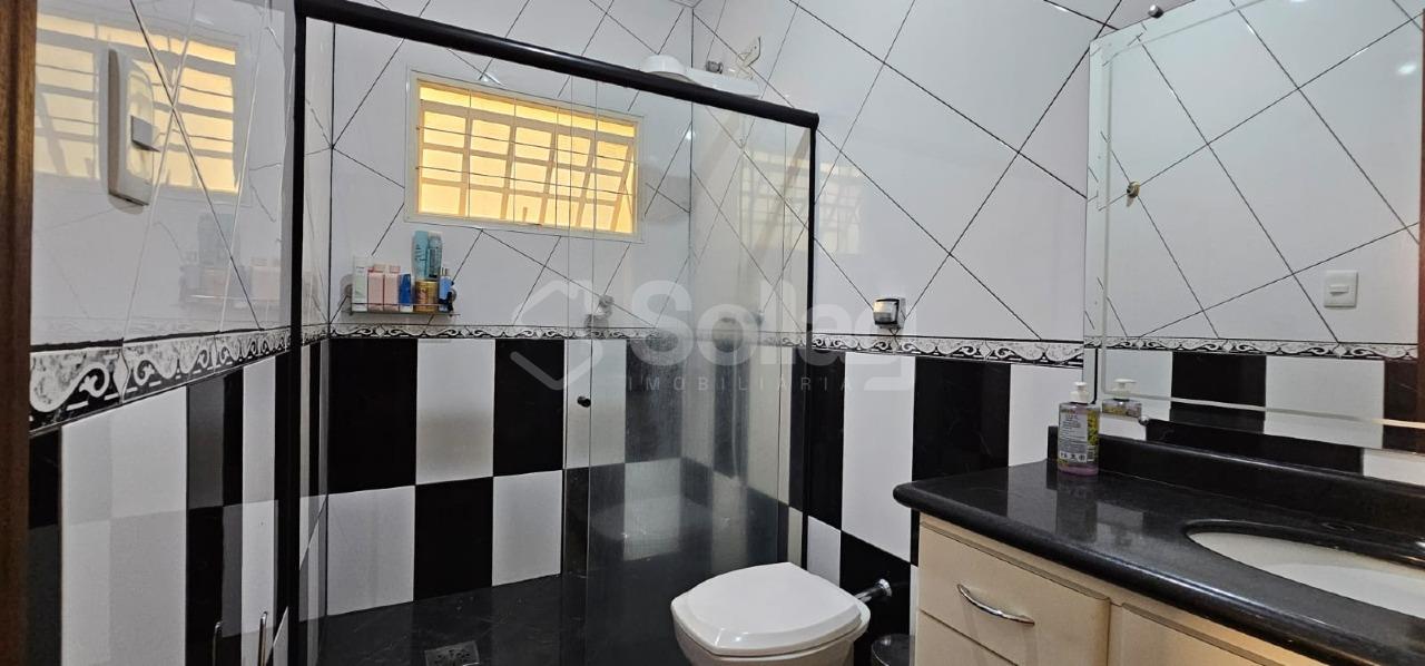 Casa à venda no Jardim Melle: 