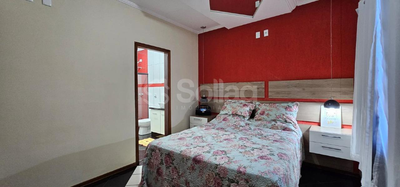 Casa à venda no Jardim Melle: 