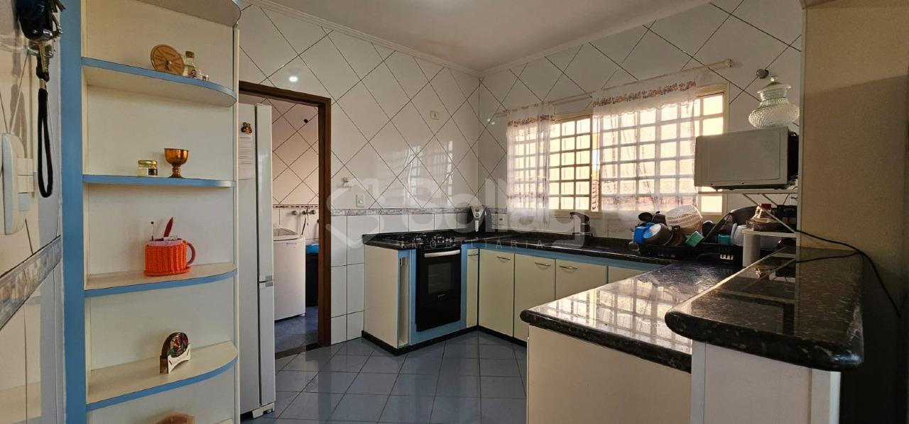 Casa à venda no Jardim Melle: 