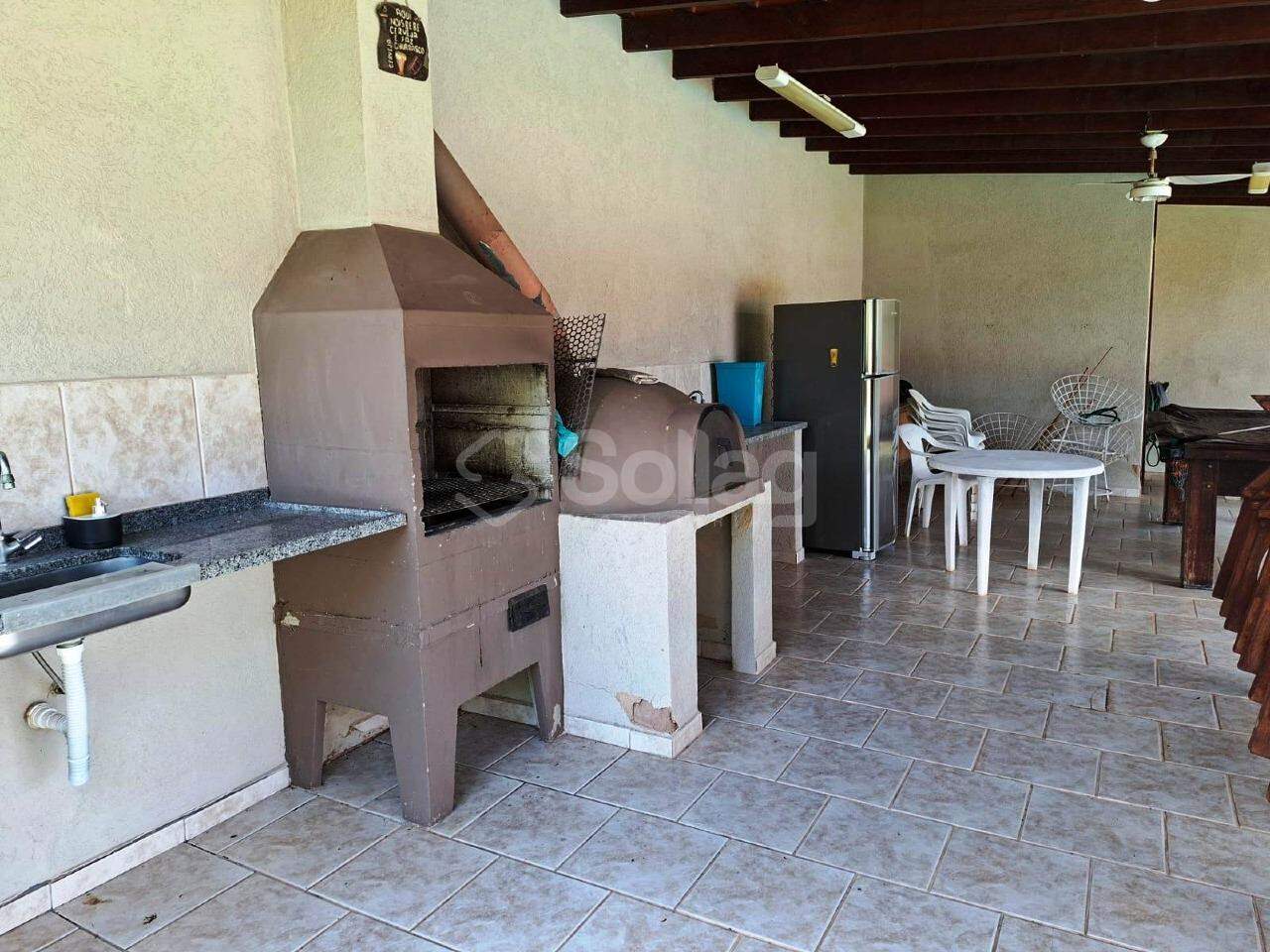 Casa em condomínio à venda no Condomínio Estância Marambaia: 