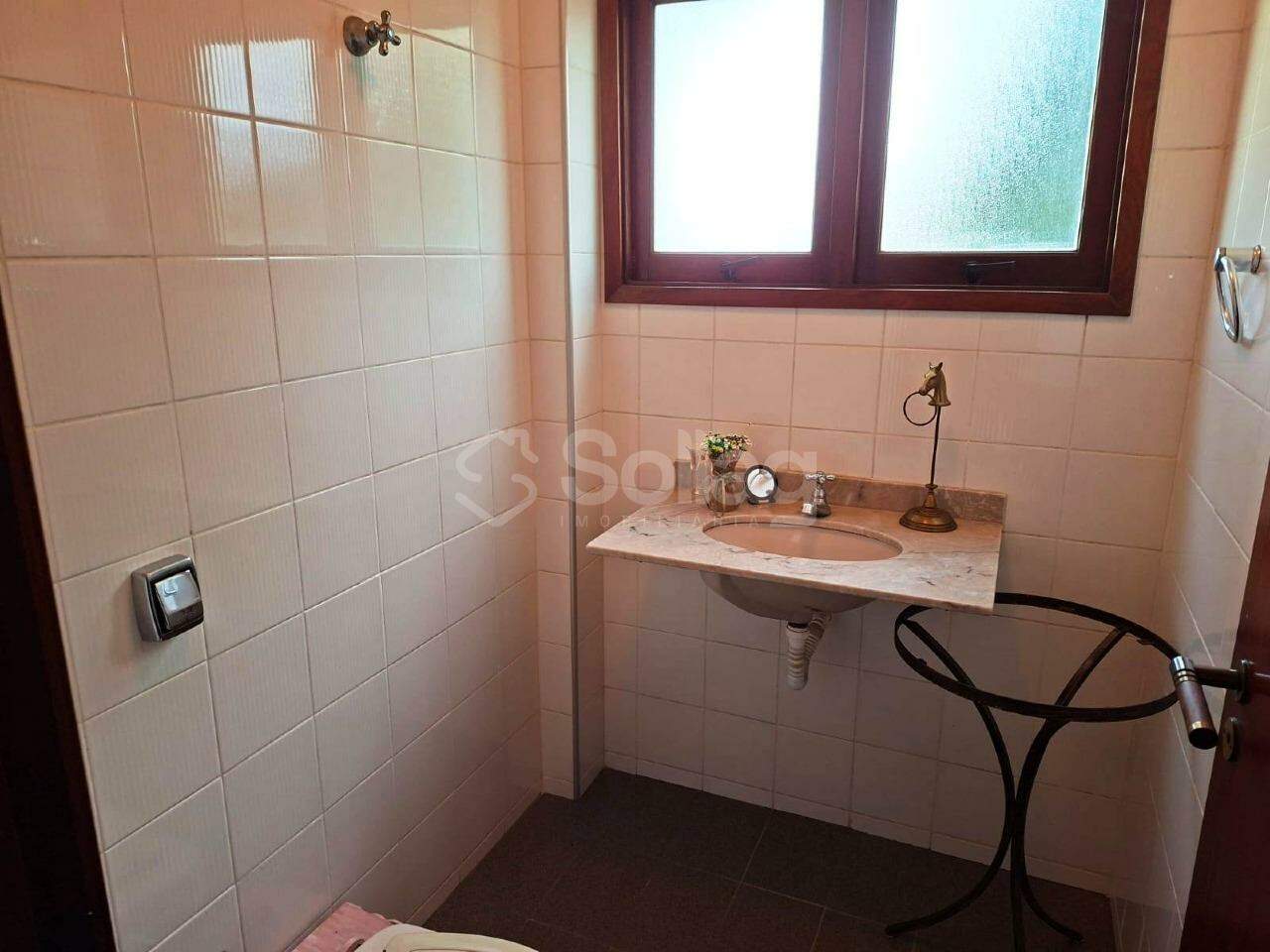 Casa em condomínio à venda no Condomínio Estância Marambaia: 