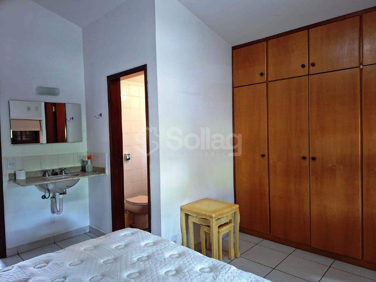 Casa em condomínio à venda no Condomínio Estância Marambaia: 