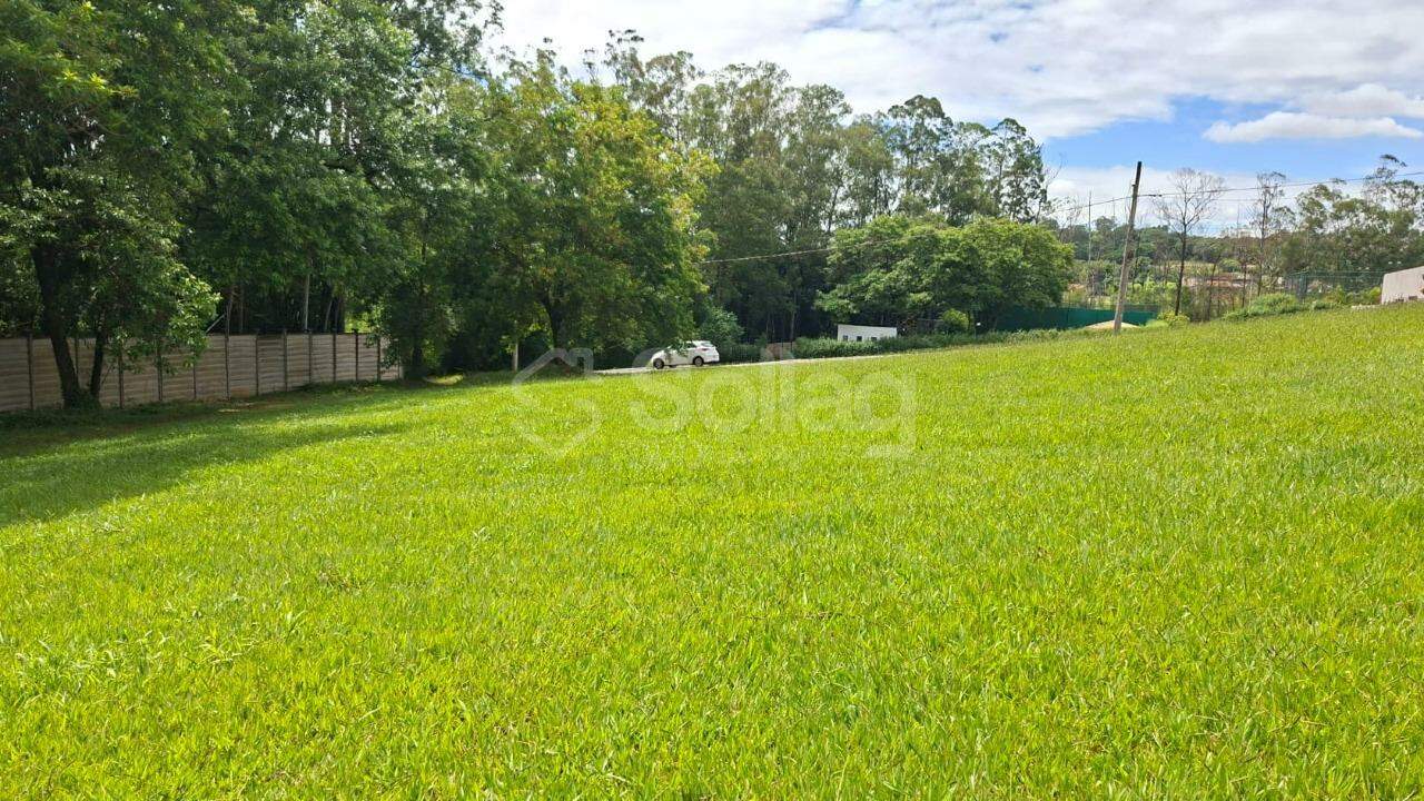 Terreno em condomínio à venda no Terras de Santa Teresa: 