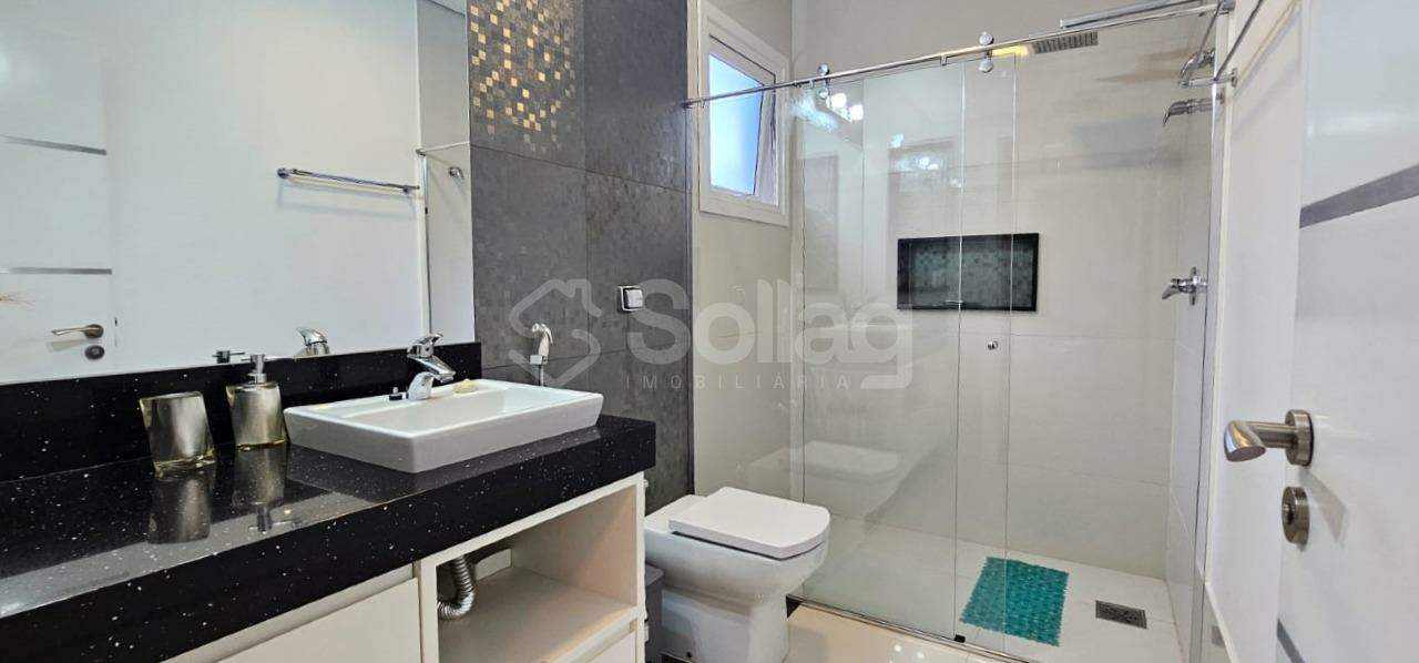 Casa em condomínio à venda no Condomínio Vista Alegre - Sede: 