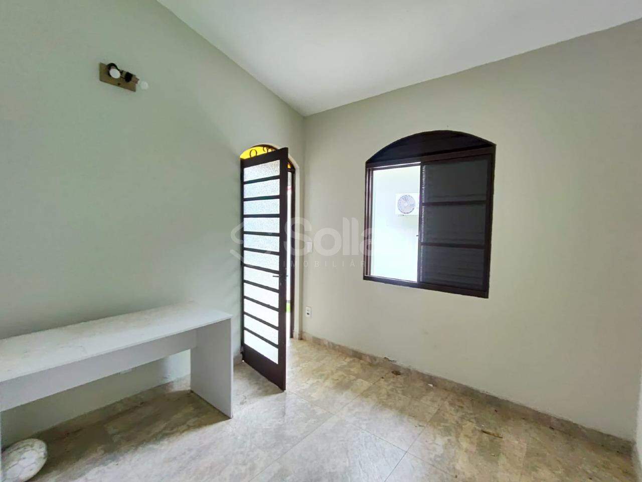 Casa em condomínio para aluguel no Marambaia: 