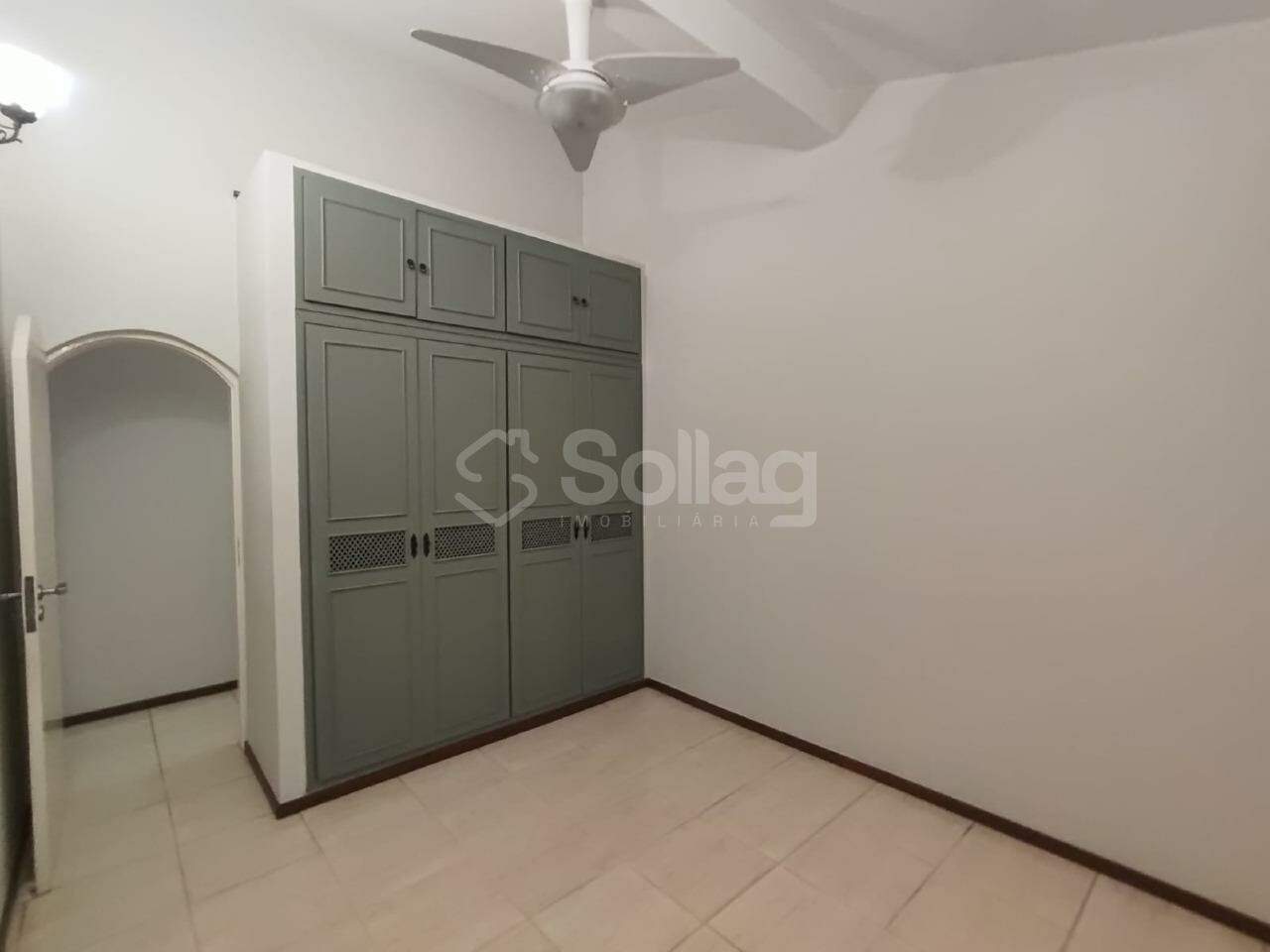 Casa em condomínio para aluguel no Marambaia: 