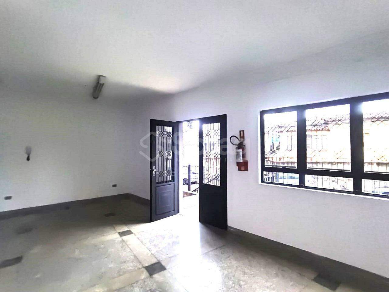 Sala para aluguel no Centro: 
