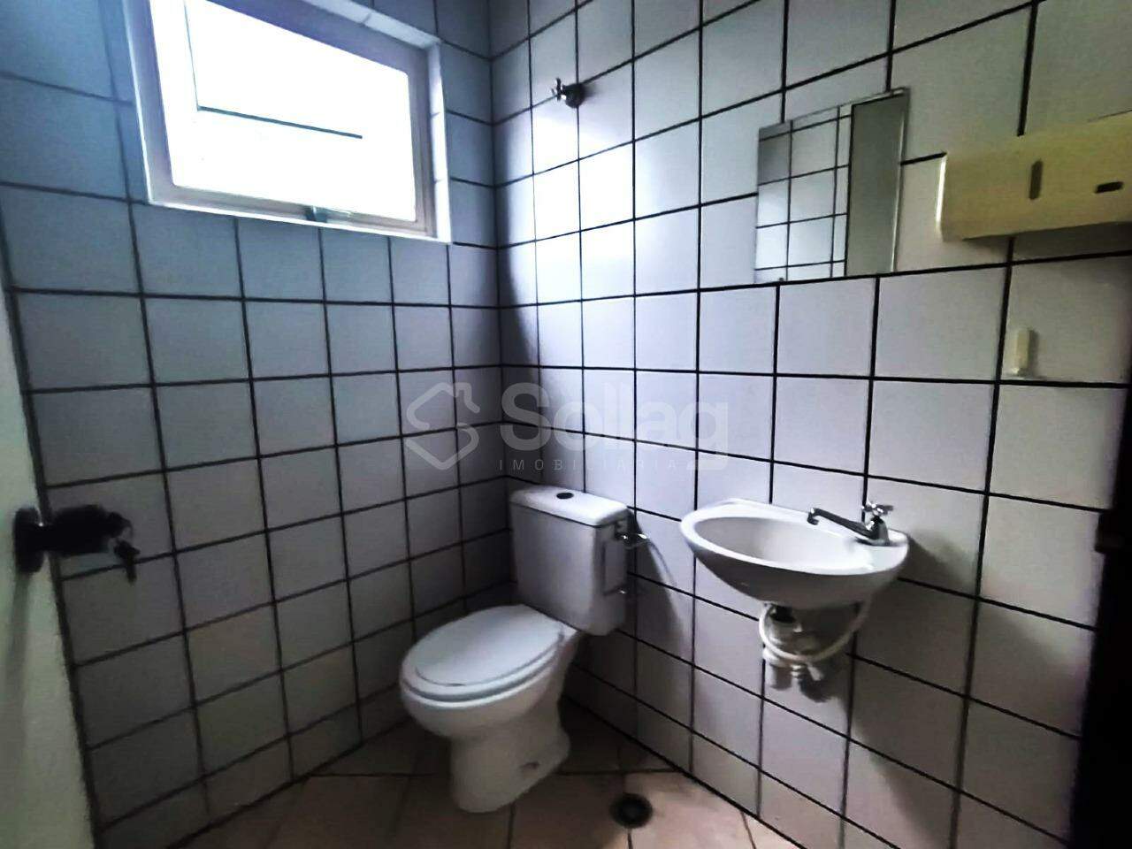 Sala para aluguel no Centro: