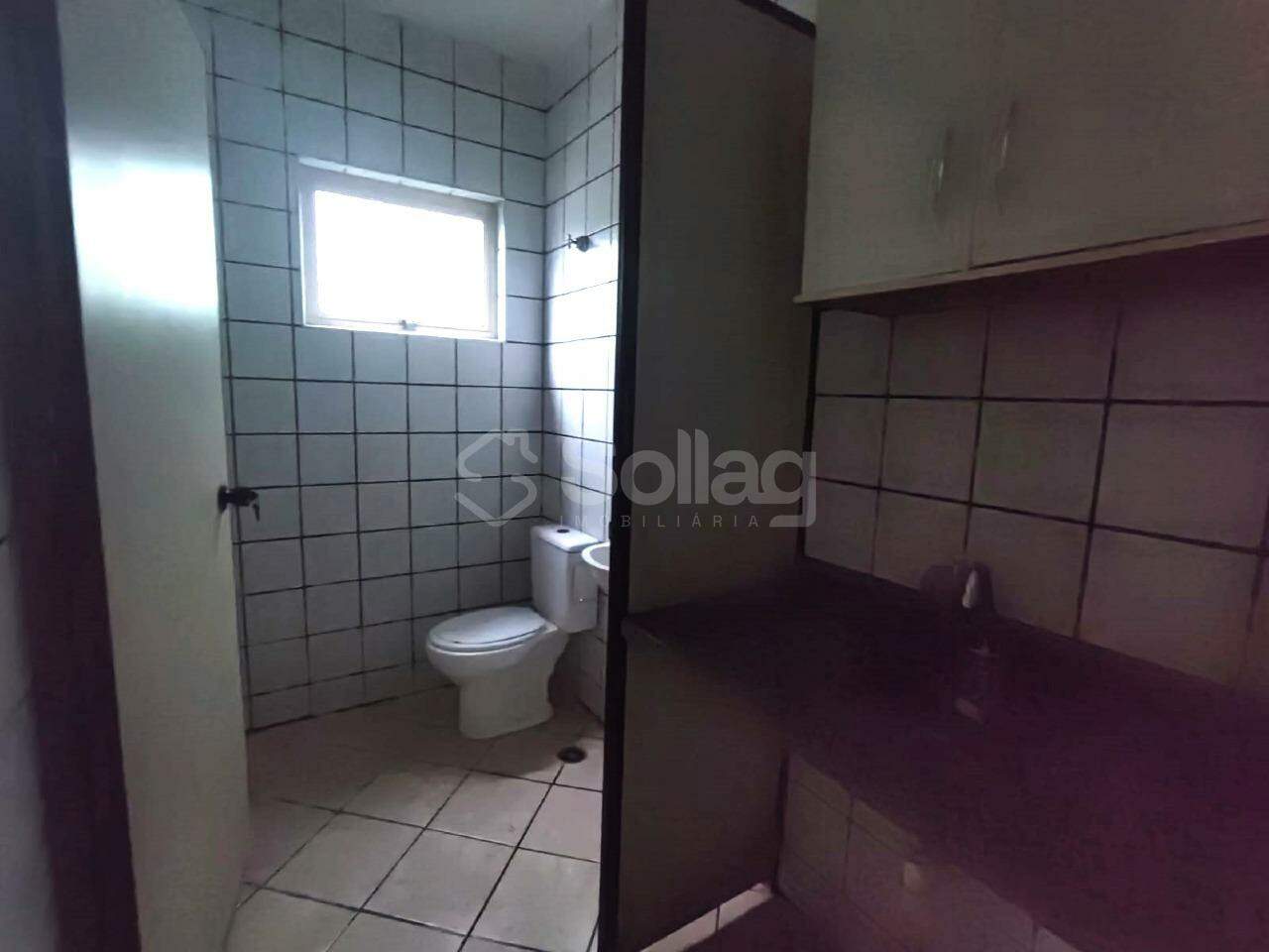 Sala para aluguel no Centro:
