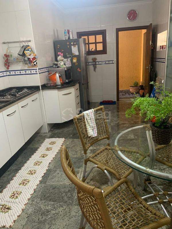 Casa em condomínio à venda no Villaggio Capríccio: