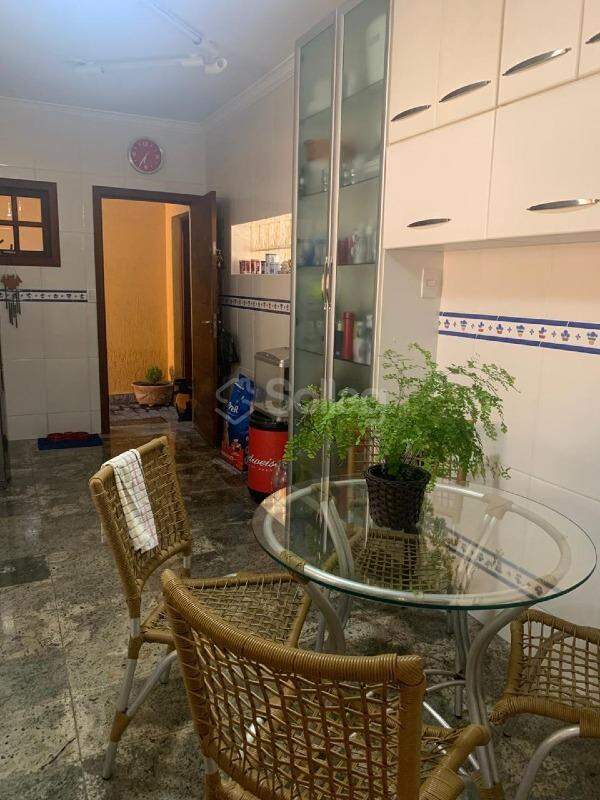 Casa em condomínio à venda no Villaggio Capríccio:
