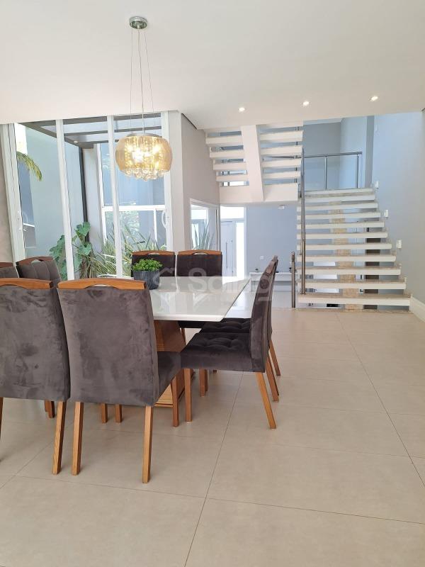 Casa em condomínio à venda no Condomínio Terras de Vinhedo: 