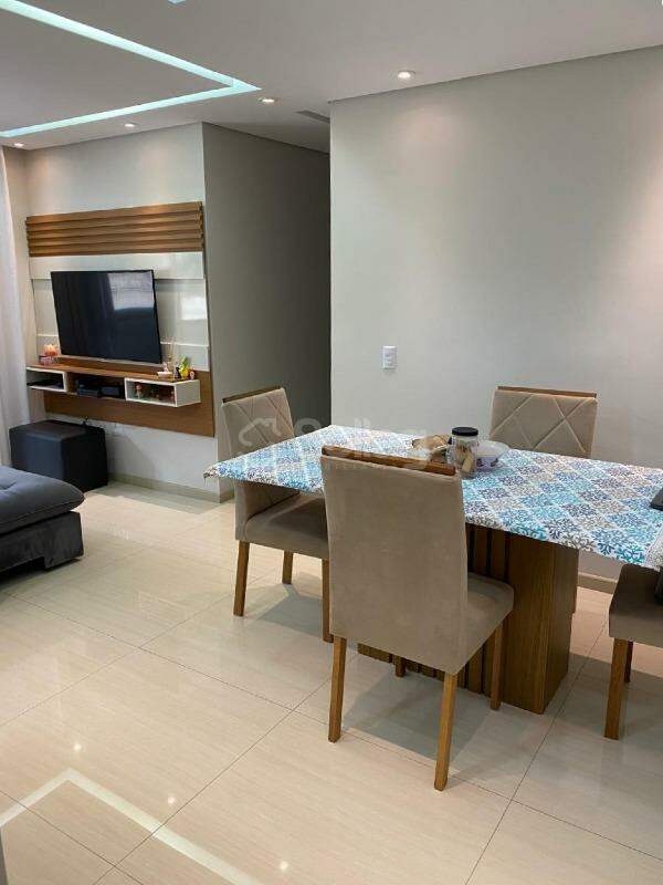 Apartamento à venda no Ortizes: 