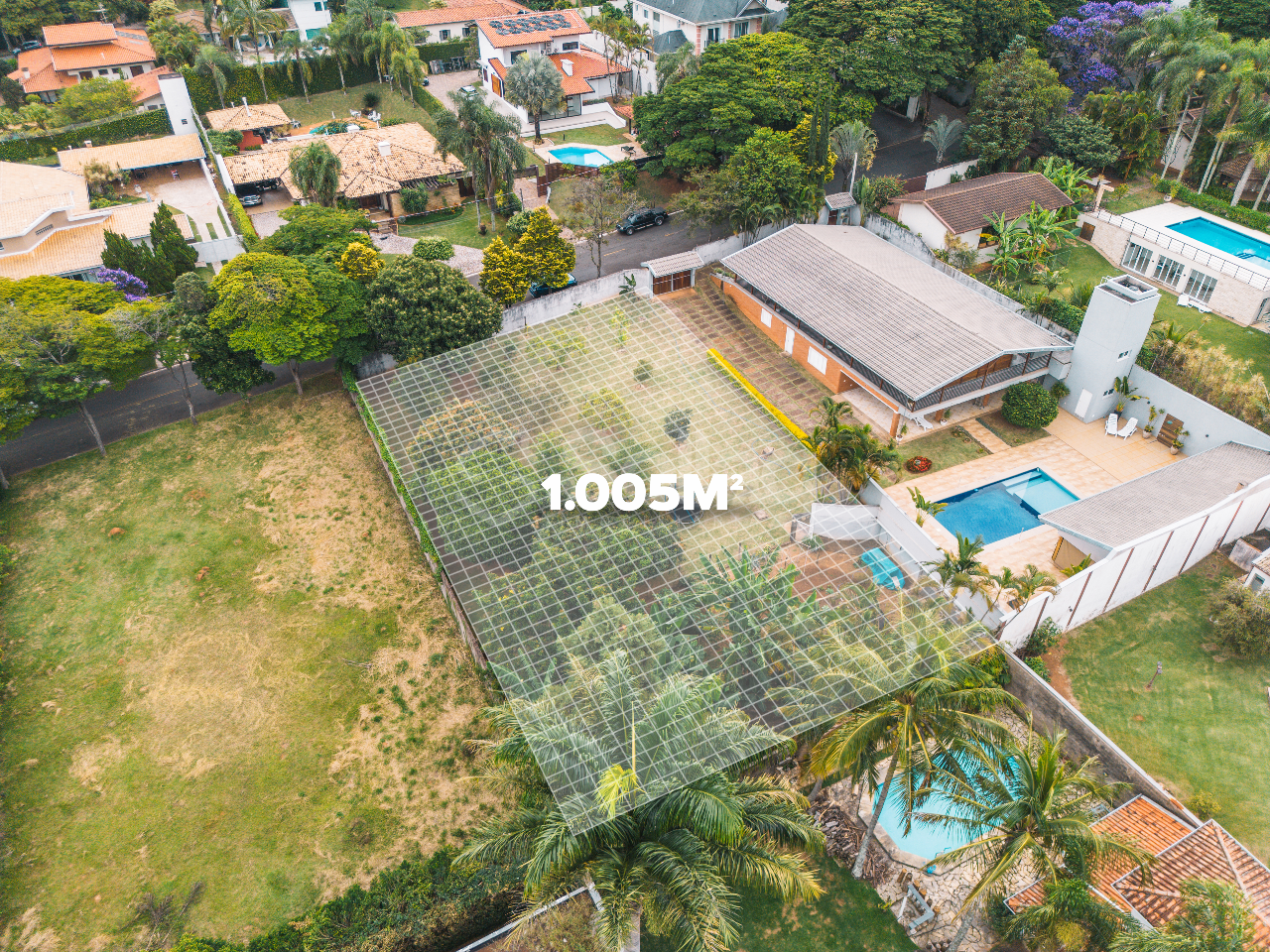 Terreno em condomínio à venda no Condomínio Vale do Itamaracá: 