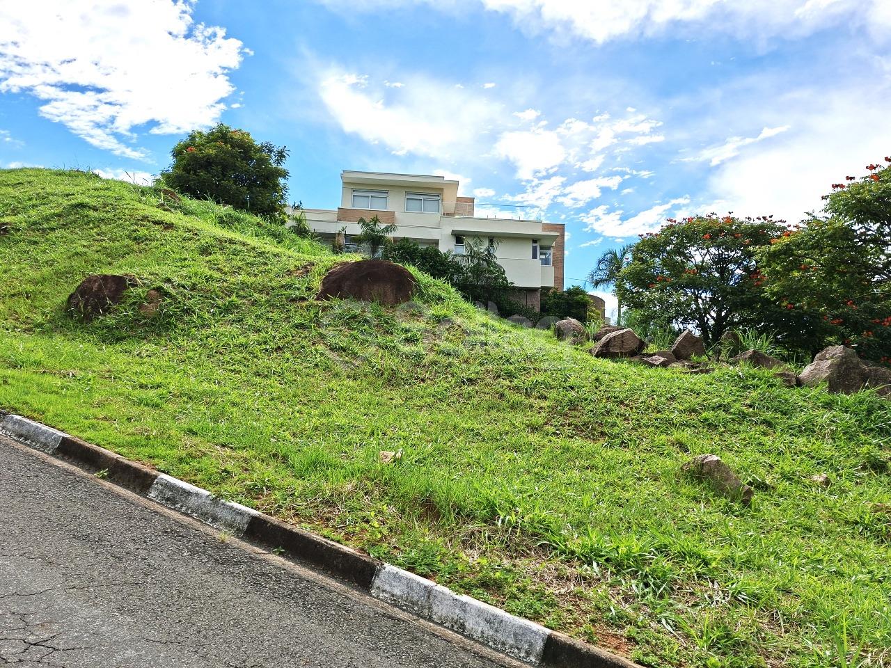 Terreno em condomínio à venda no Condomínio Moinho de Vento: