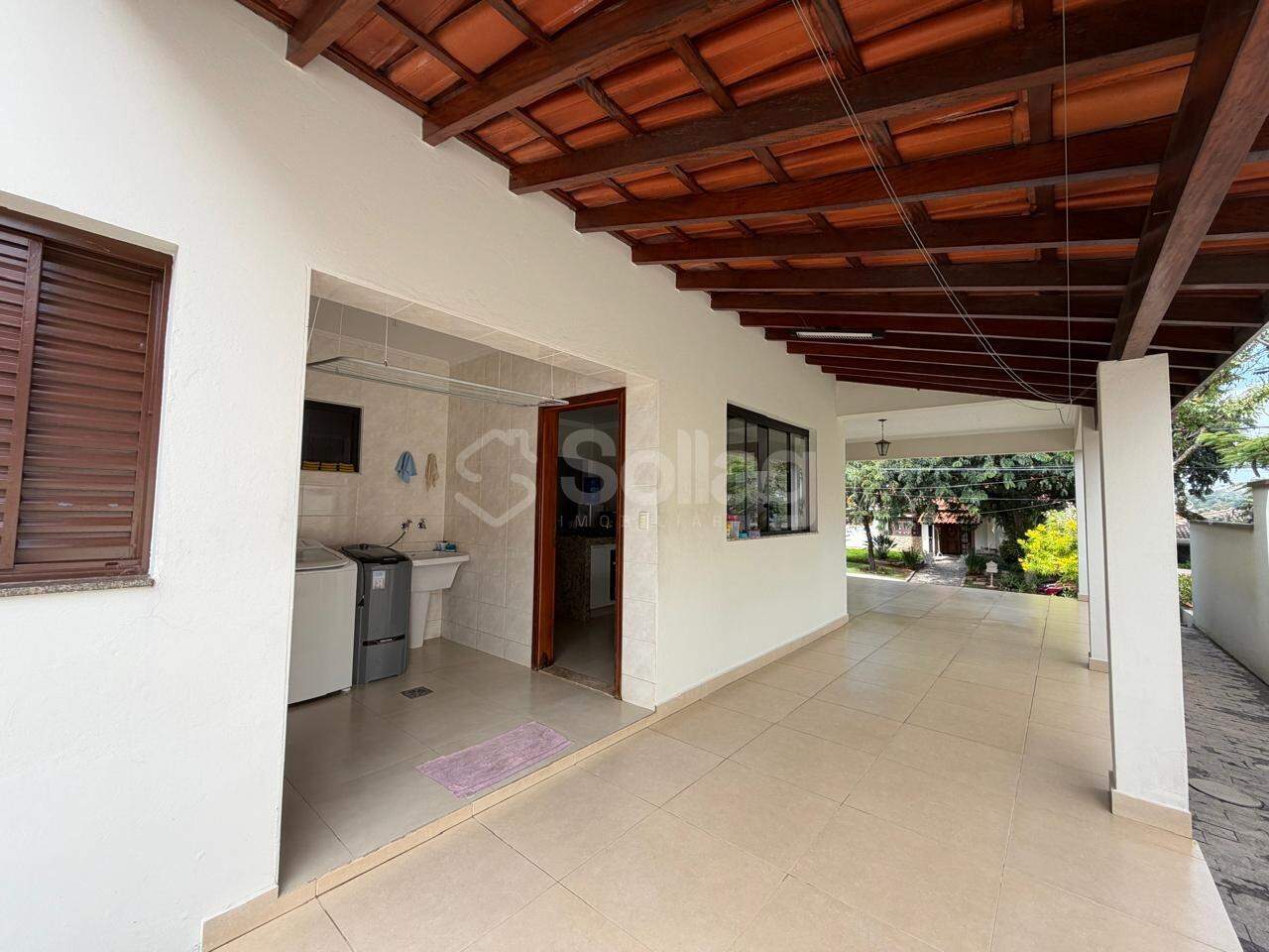 Casa em condomínio à venda no Condomínio Jardim Paulista I: 