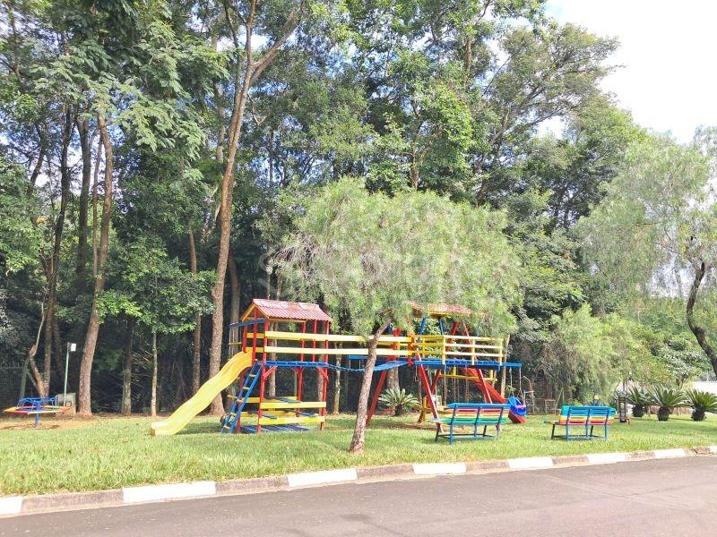 Casa em condomínio à venda no Jardim Paiquerê: 