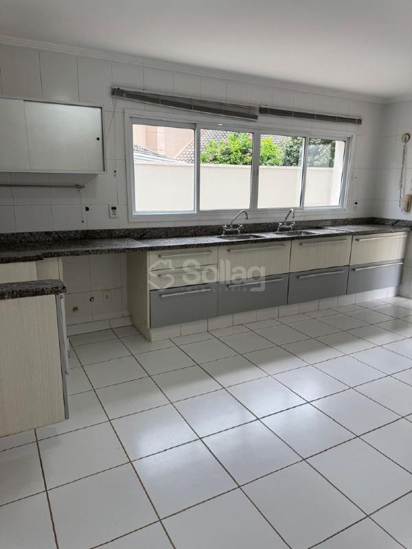 Casa em condomínio à venda no Jardim Paiquerê: 