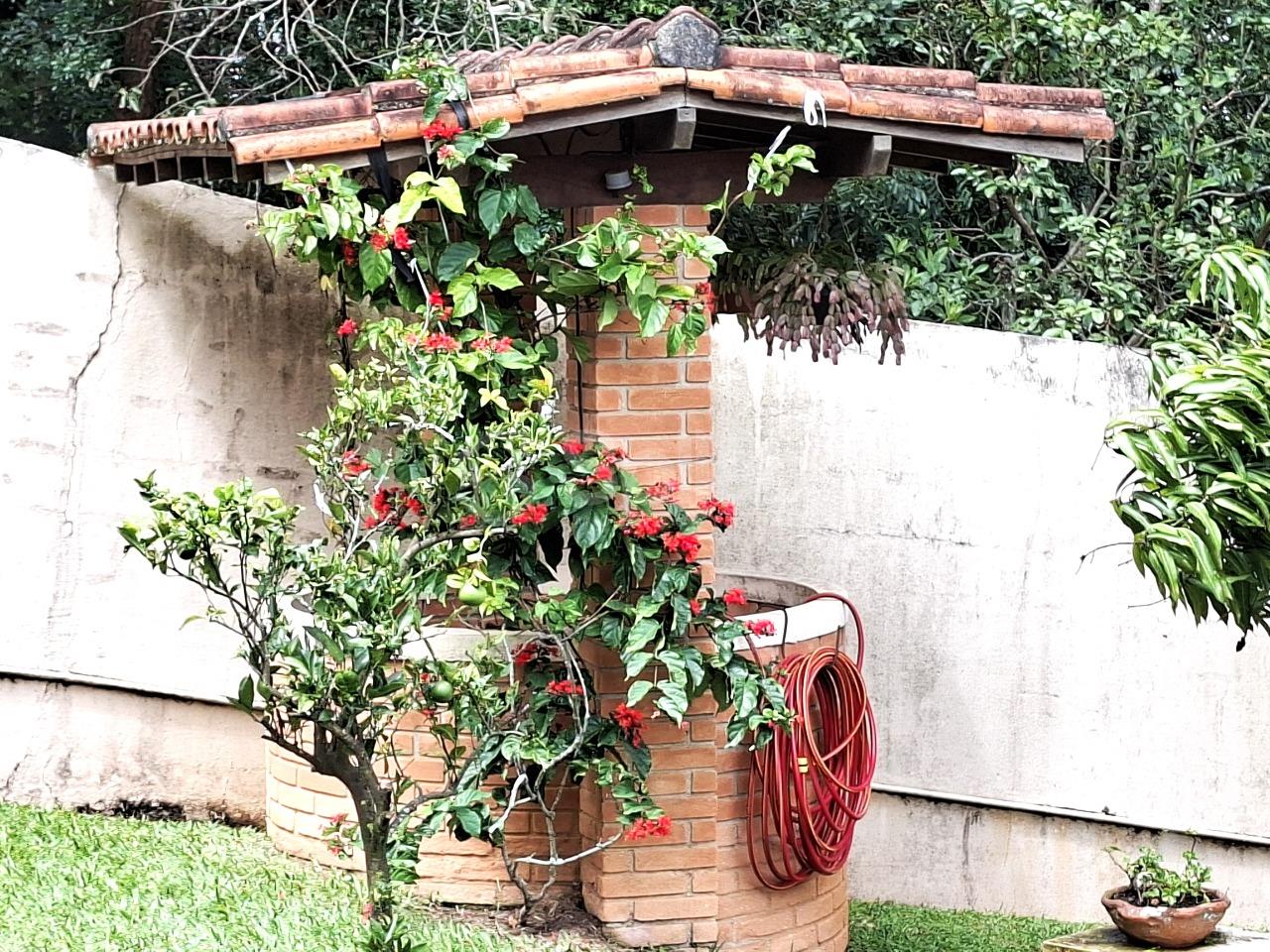 Casa em condomínio à venda no Condomínio Vale da Santa Fé: 