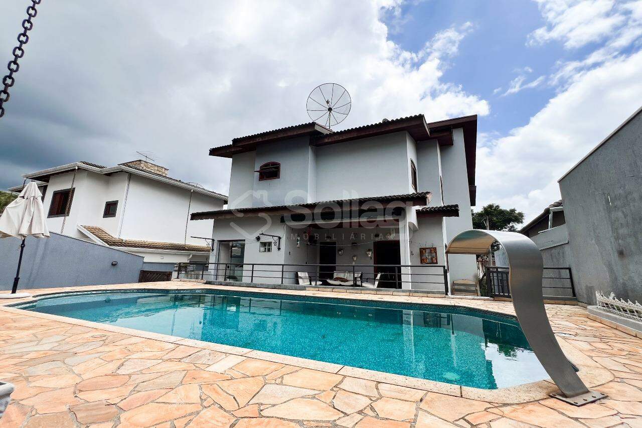 Casa em condomínio à venda no Condomínio Villagio Capriccio: 