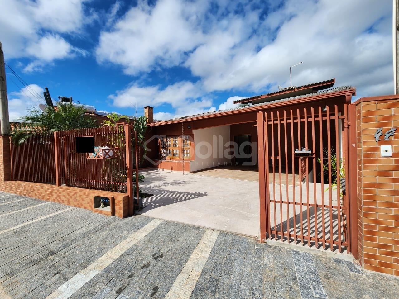 Casa à venda no Centro: 