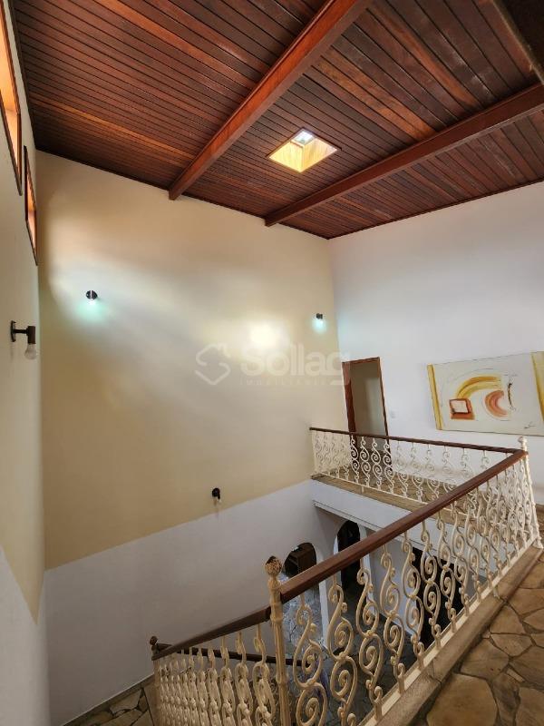 Casa à venda no Centro: 