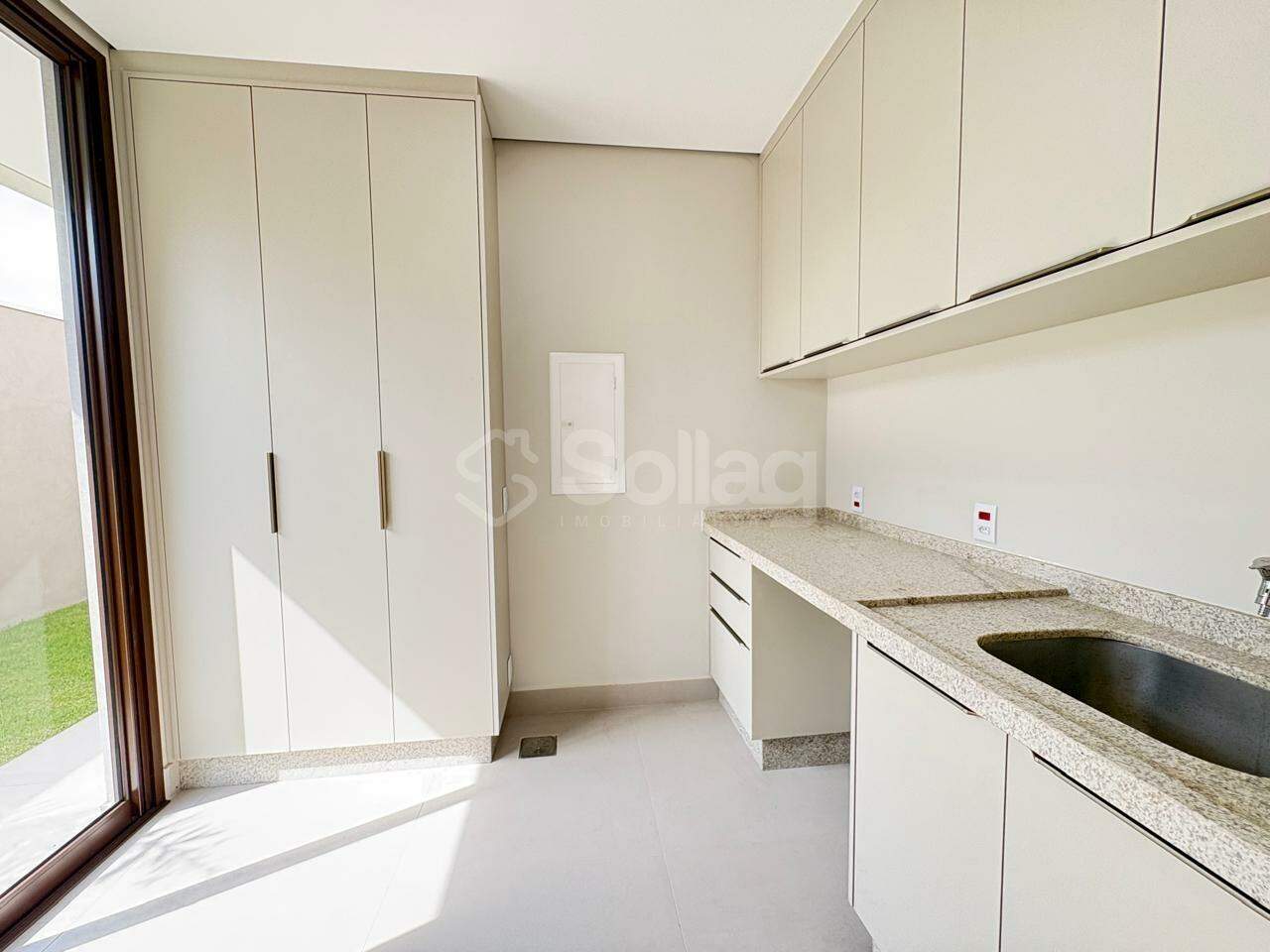 Casa em condomínio à venda no Recanto das Palmas: 