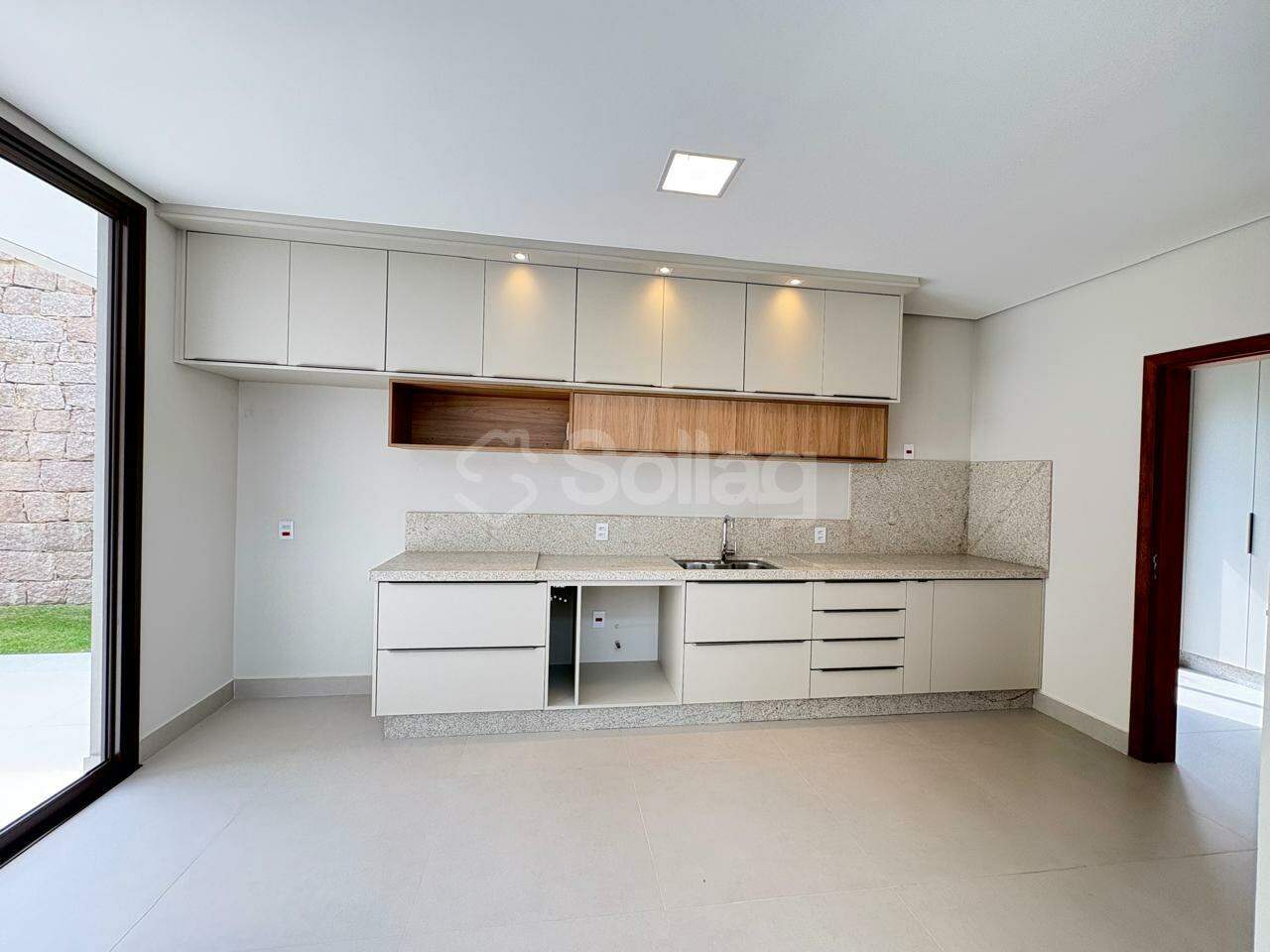 Casa em condomínio à venda no Recanto das Palmas: 