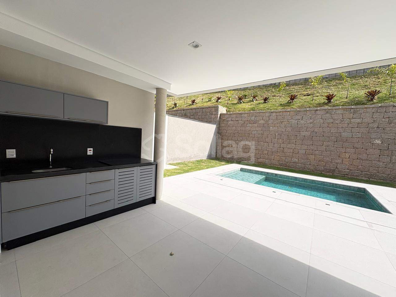 Casa em condomínio à venda no Recanto das Palmas: 