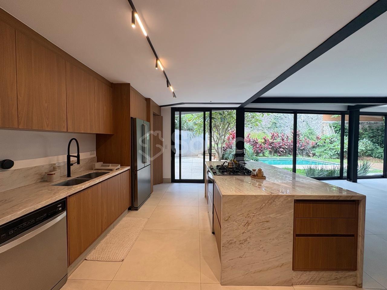 Casa em condomínio à venda no Condomínio Chácara Flora: 