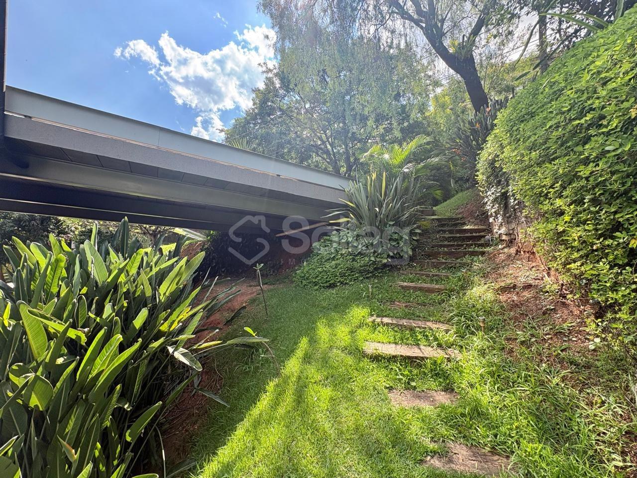 Casa em condomínio à venda no Condomínio Chácara Flora: 