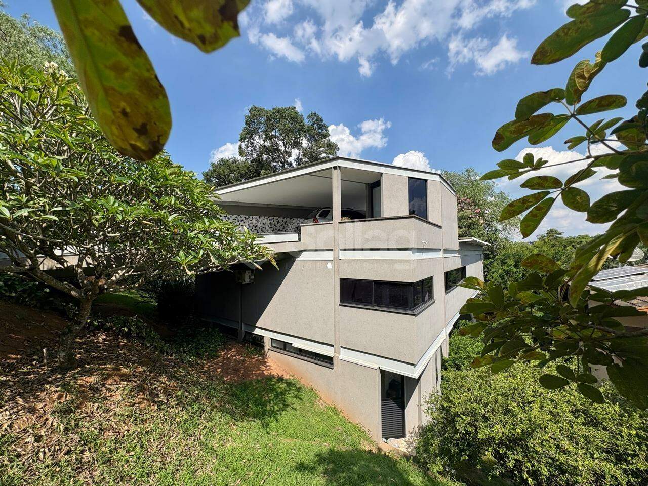 Casa em condomínio para aluguel no Condomínio Chácara Flora: 
