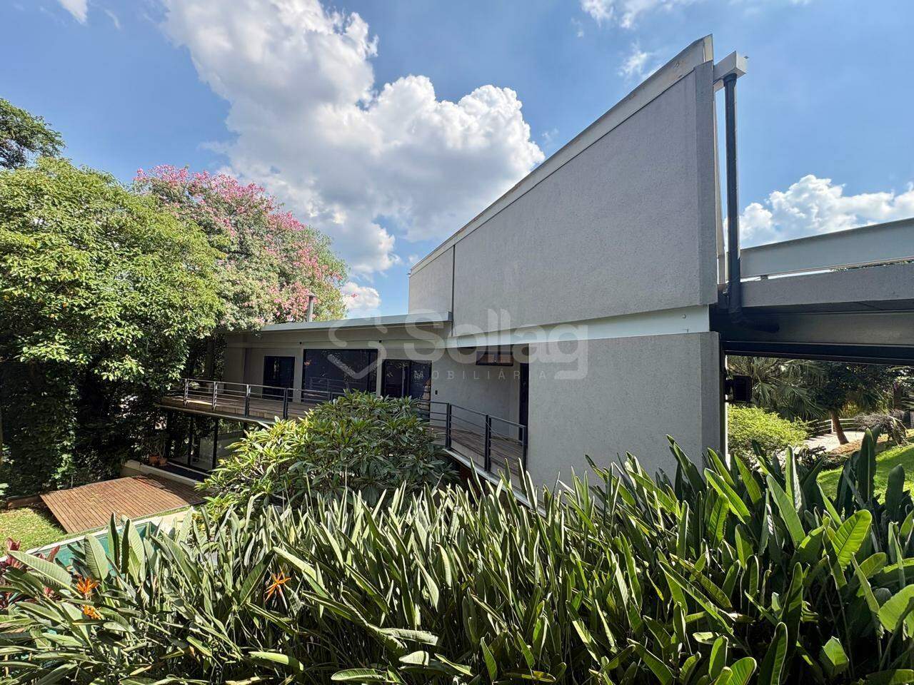 Casa em condomínio para aluguel no Condomínio Chácara Flora: 
