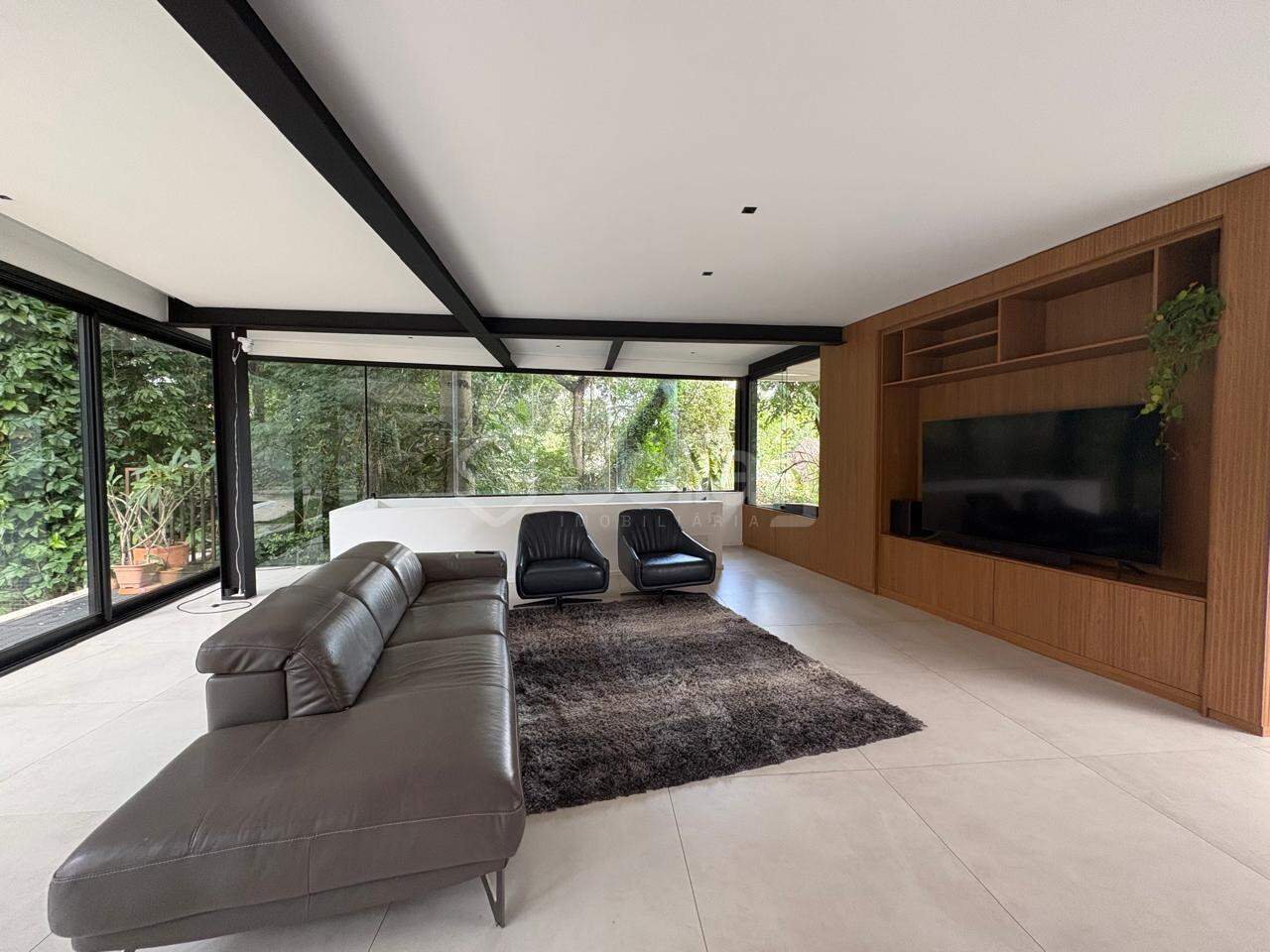 Casa em condomínio para aluguel no Condomínio Chácara Flora: 
