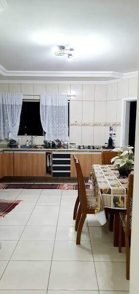 Casa em condomínio à venda no Condomínio Vila Fontana: