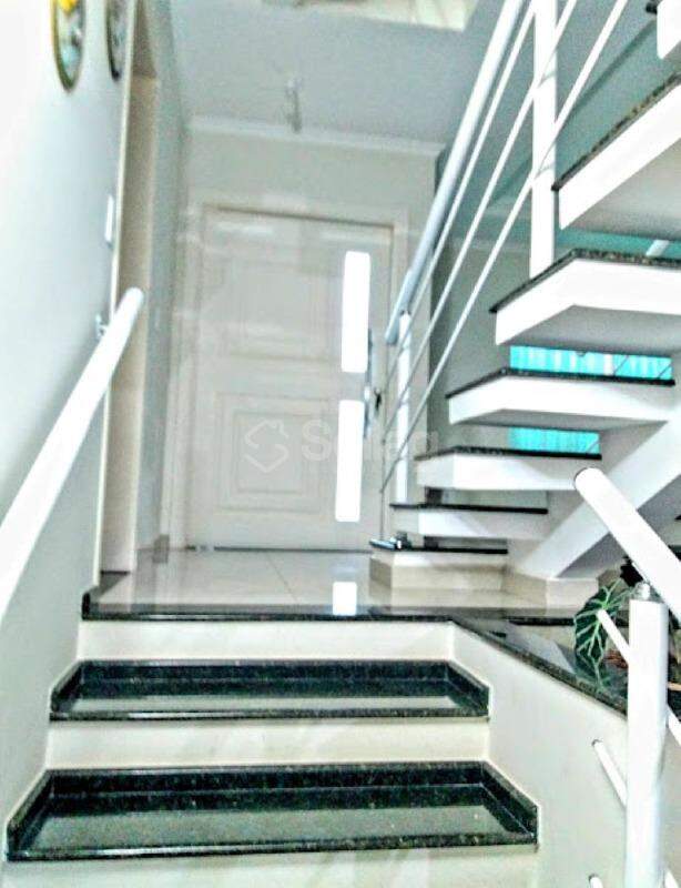 Casa em condomínio à venda no Condomínio Vila Fontana: 