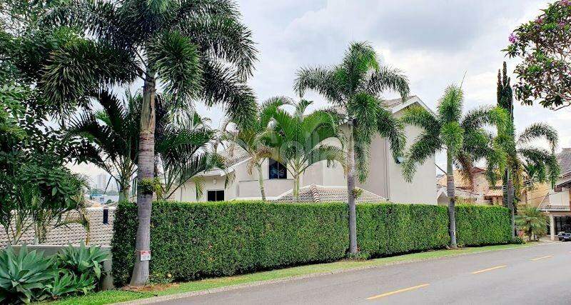 Casa em condomínio à venda no Condomínio Vila Fontana: