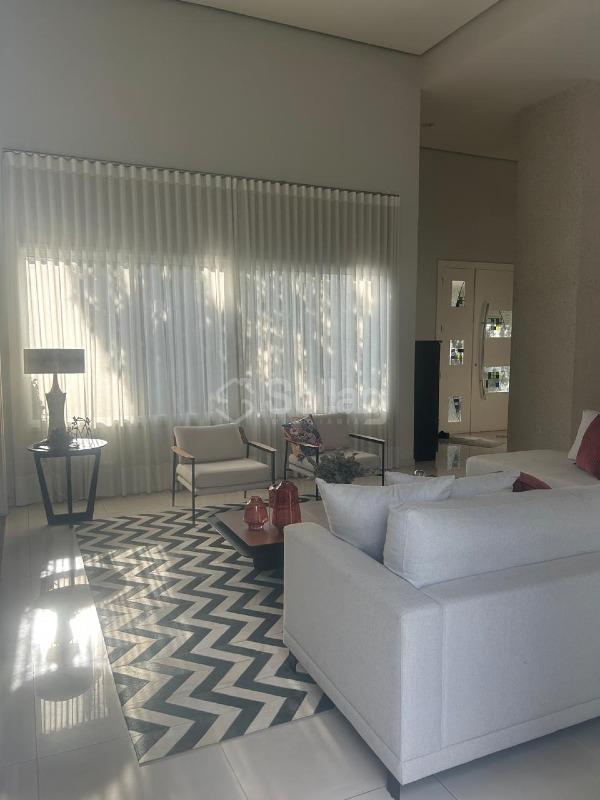 Casa em condomínio à venda no Condomínio Portal do Lago: 