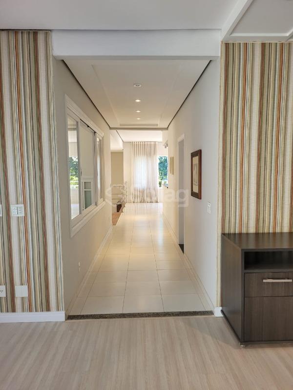 Casa em condomínio à venda no Condomínio Portal do Lago: 